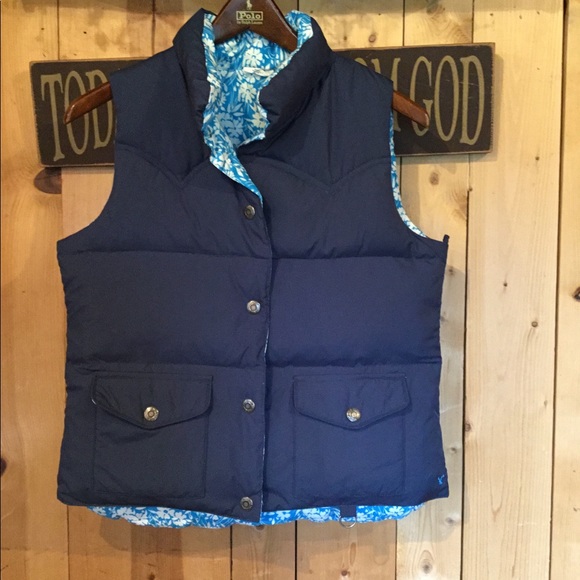 American Eagle Outfitters Jackets & Blazers - AE Reversible Vest
